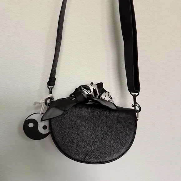 Status Anxiety Black Minimalist Leather Crossbody - Picture 5 of 6